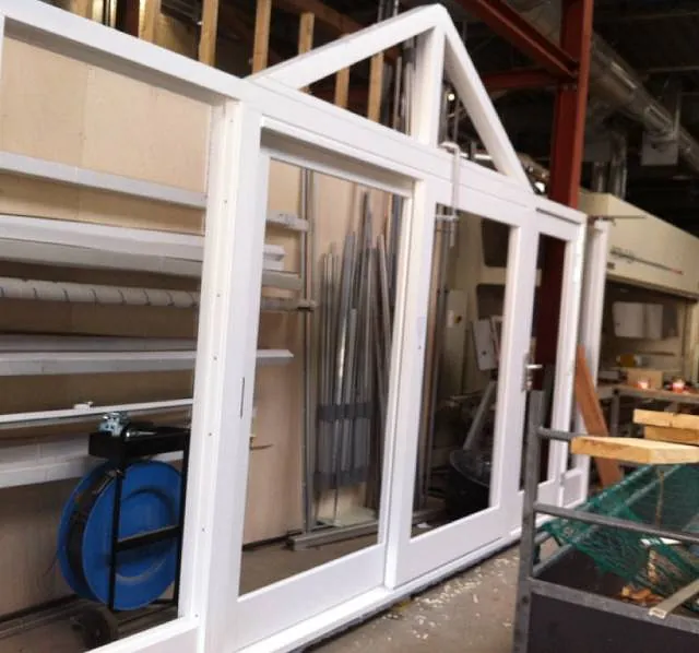 Breed geraamte huis ramen