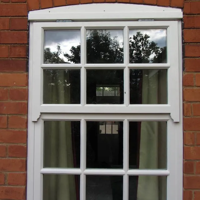 Wit raamkozijn