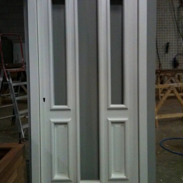 Witte deur kunstdesign