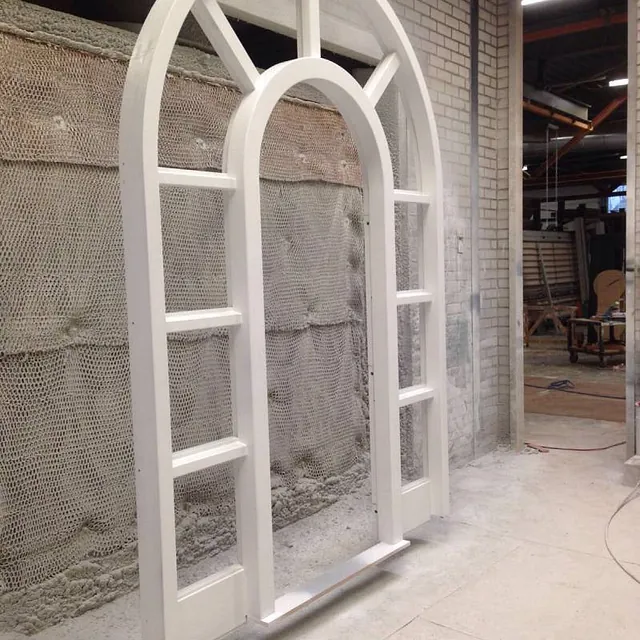 Geraamte wit deurkozijn